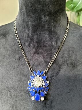Blue Rhinestone Floral Pendant Necklace Silver Tone Statement Fashion Jewelry